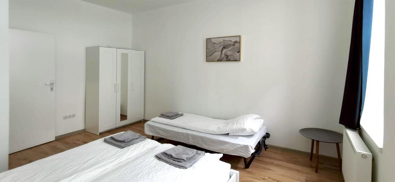 Bacher Apartment